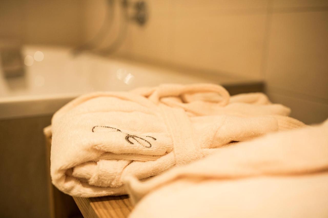 Slow Living Suite - Ferienwohnung Mit Privater Sauna & Garten Fiss Ngoại thất bức ảnh