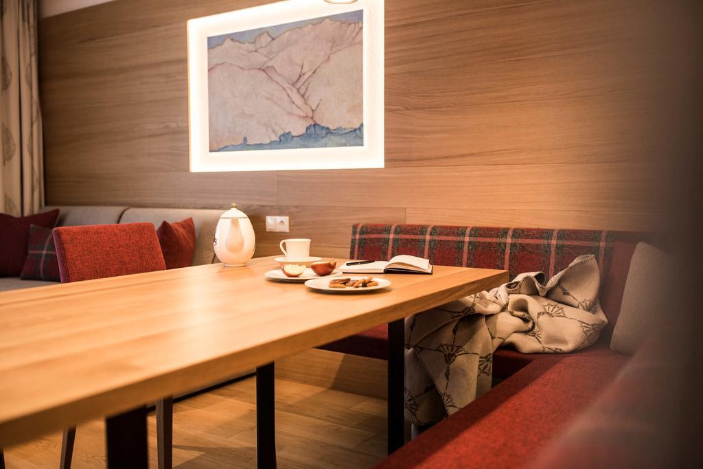 Slow Living Suite - Ferienwohnung Mit Privater Sauna & Garten Fiss Ngoại thất bức ảnh